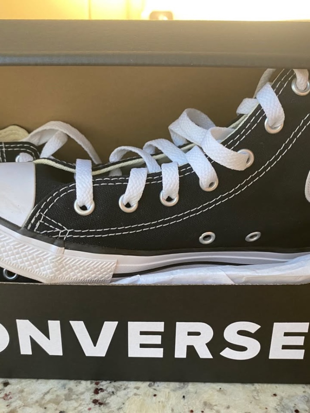 Size 3 Kids Classic Converse Chucks